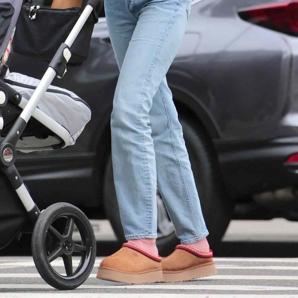 UGG Tan and Red Platform Shoes - Picture 6 of 8